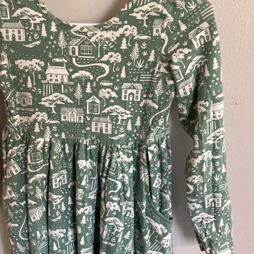 Hanna Andersson girls village stretch dress size 8 $20